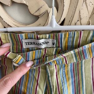 Terranova Women's Striped Capris - Multicolor
